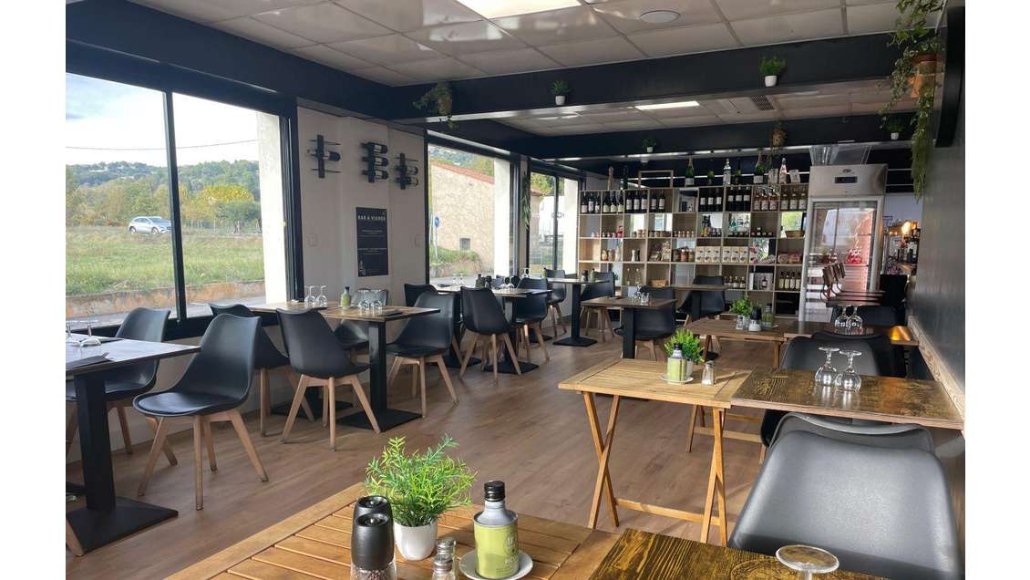 Vente Local commercial de 140m² à Montauroux