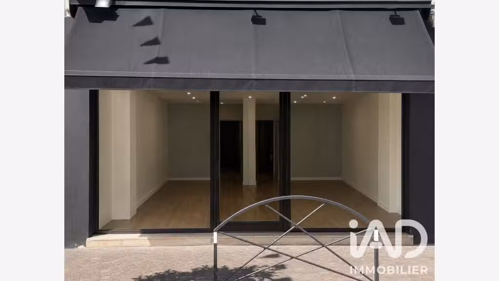 Vente local commercial de 74m² à Montbéliard