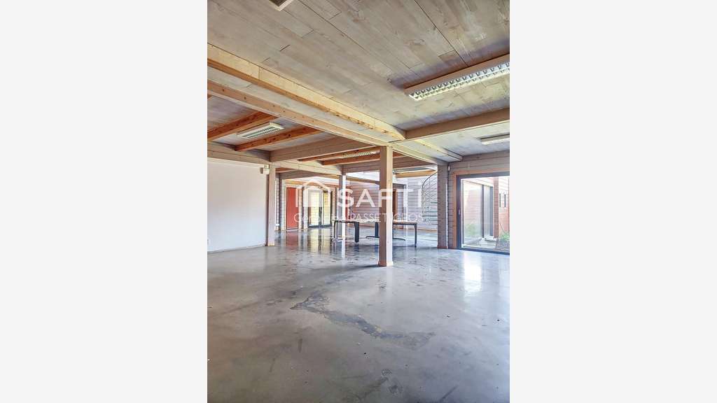 AV local 457m² sur 3500m² à Chabeuil–Montélier