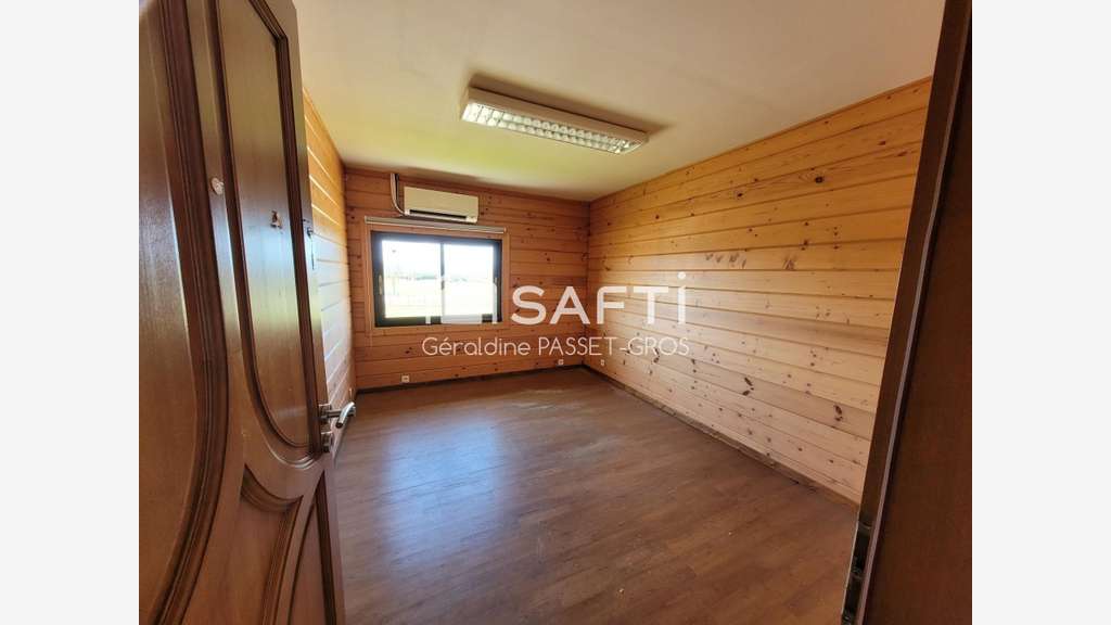 AV local 457m² sur 3500m² à Chabeuil–Montélier