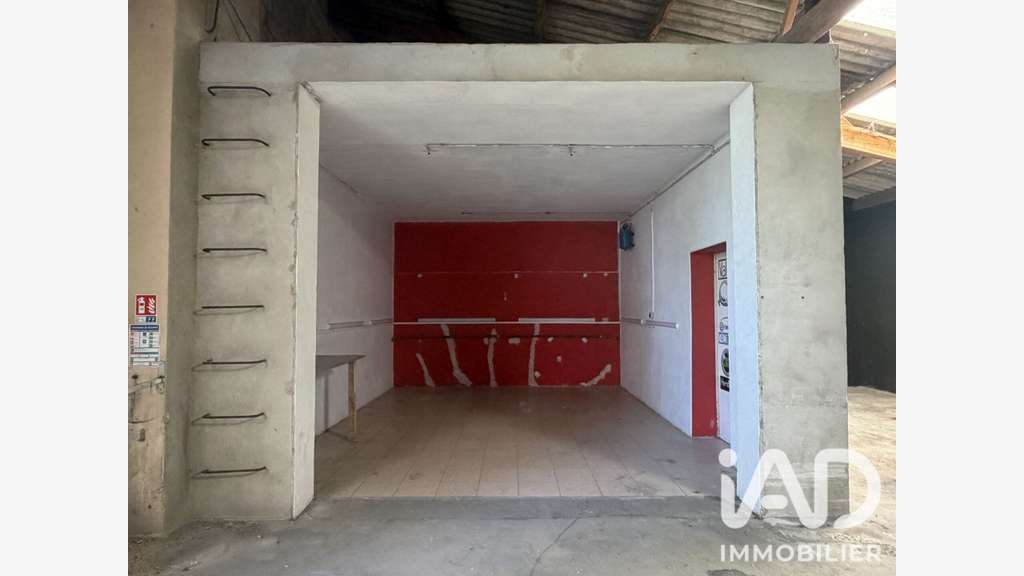 Vente local commercial 180m² à Montélimar
