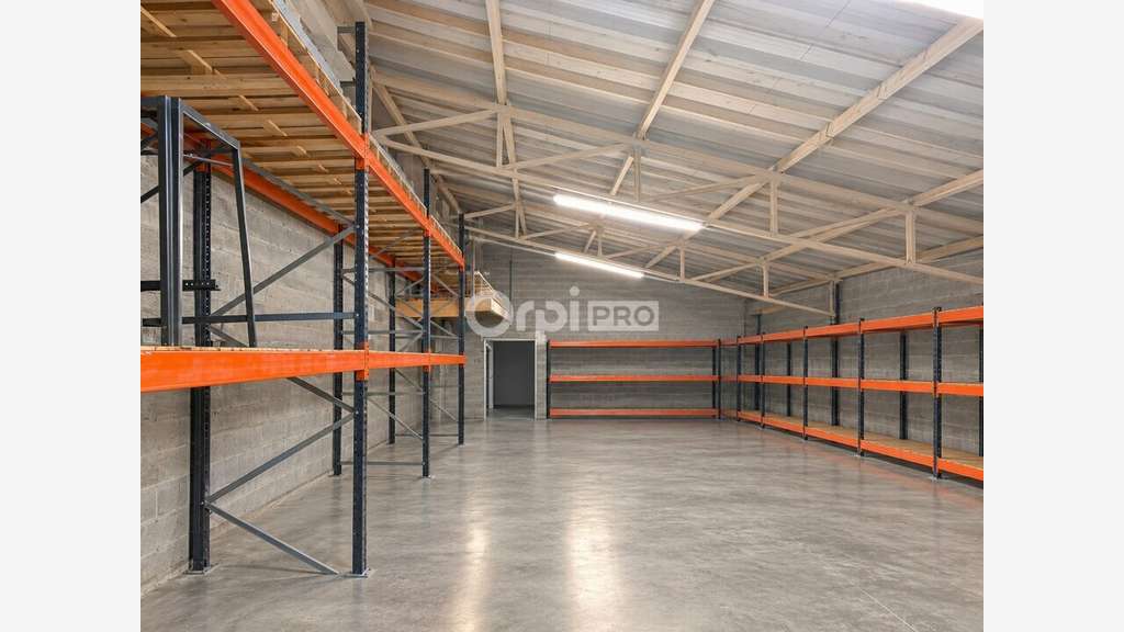 LOCAL COMMERCIAL à vendre dans le 84