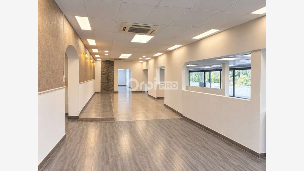 LOCAL COMMERCIAL à vendre dans le 84