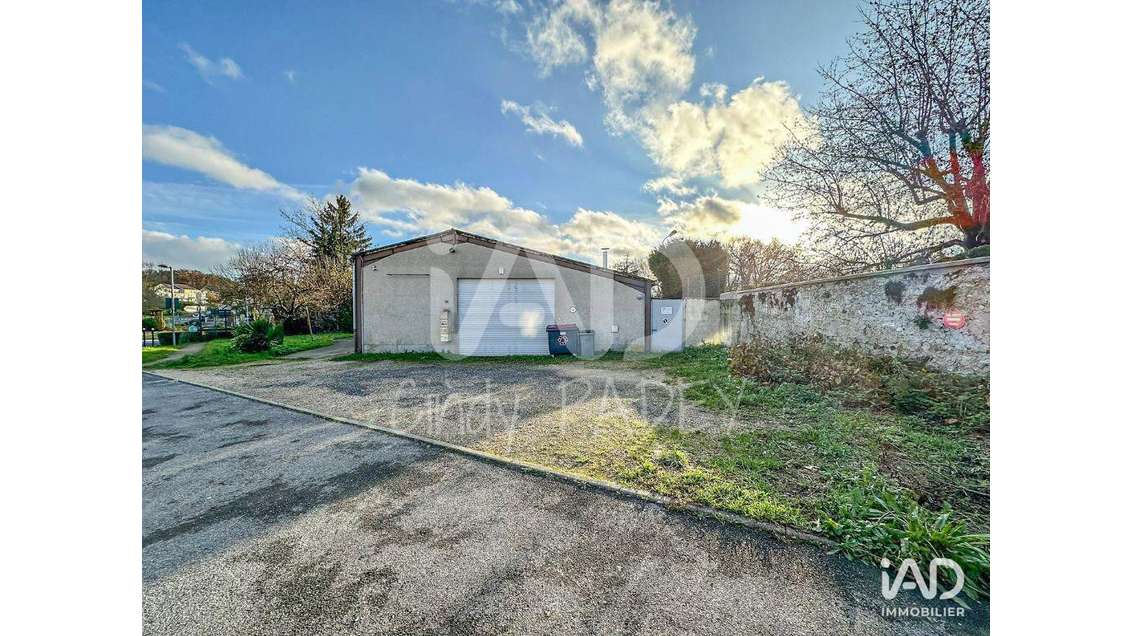 Vente local commercial de 278m² à Montévrain