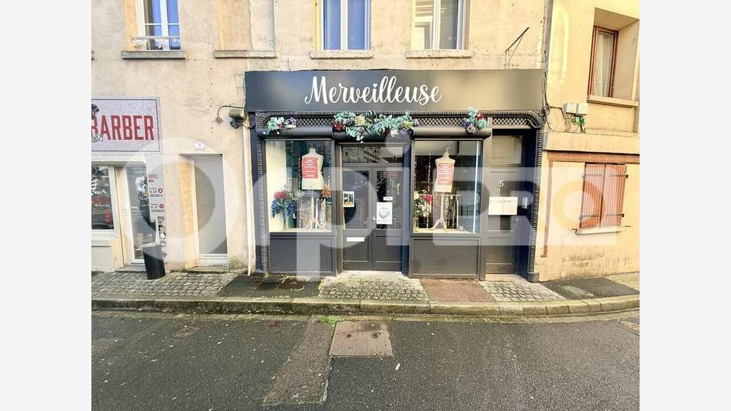 Vente local commercial rénové 45m² à Montivilliers