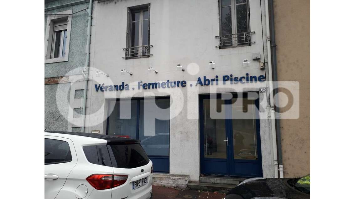 Joli immeuble à vendre à Montluçon