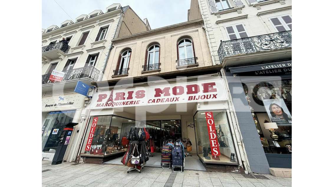 Local commercial loué à vendre à Montluçon