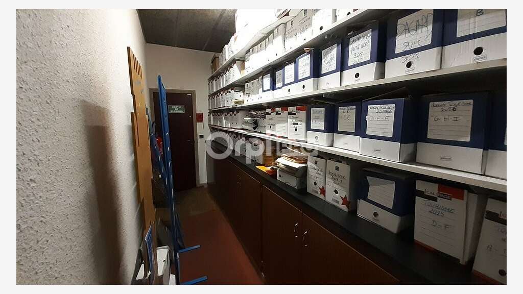 LOCAL COMMERCIAL A VENDRE EMPLACEMENT N°1