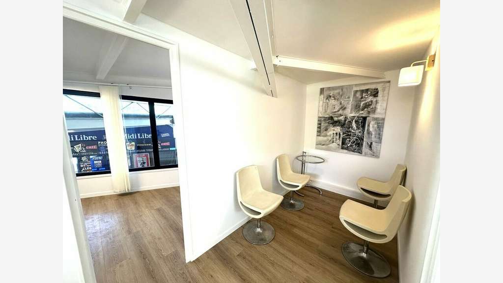 Vente local commercial 76m² à Montpellier Estanove