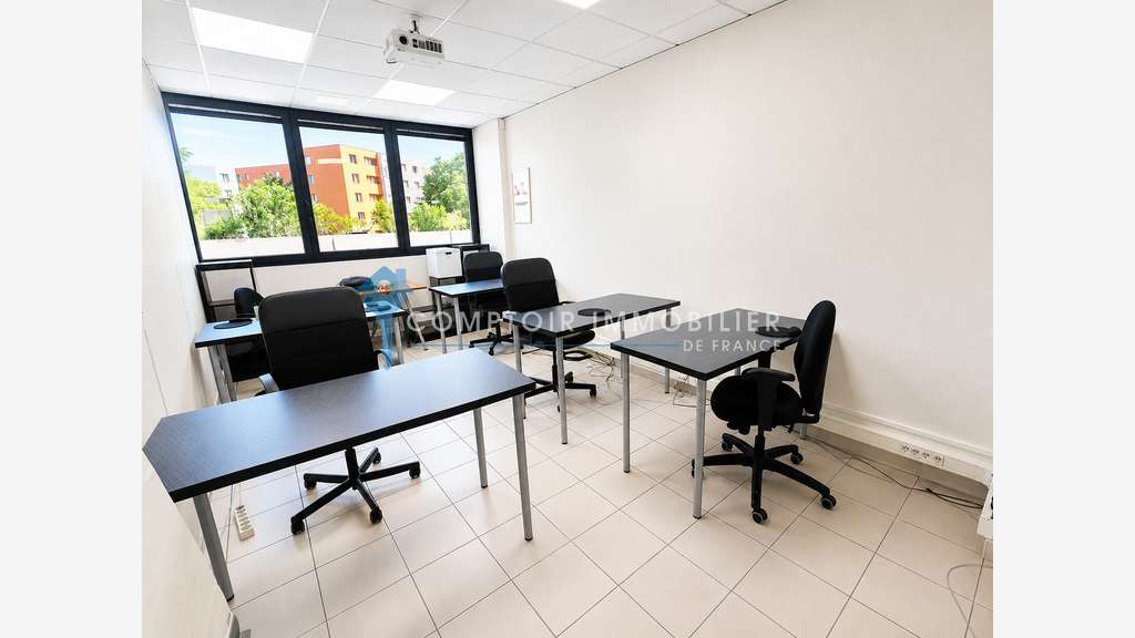 A vendre local professionnel 35m² R+1 Montpellier