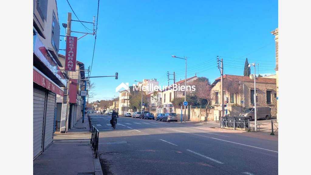 LOCAL COMMERCIAL ET ARTISANAL 85M² + 51M² D A
