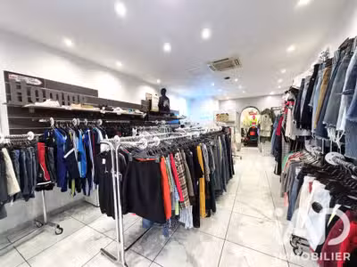 Cède local commercial 58m² à Montpellier Ecusson