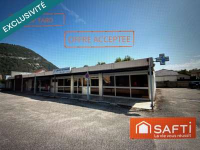 Vente Locaux commerciaux - Boutiques à Montréal-la-Cluse