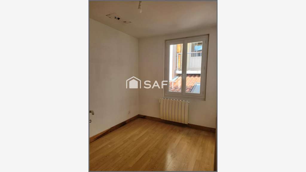 Immeuble à fort potentiel et local à Montréjeau 