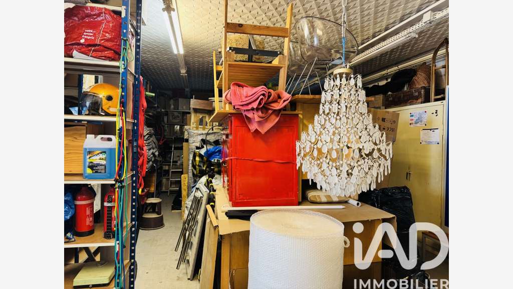 Vente local commercial bureaux 120m² à Montreuil