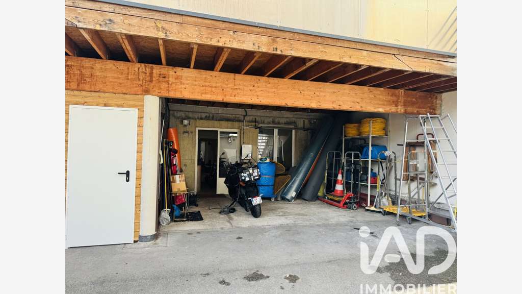 Vente local commercial bureaux 120m² à Montreuil