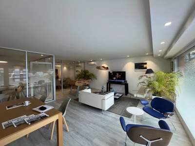 Vente murs de 84m² + 2 parkings à Mouans Sartoux
