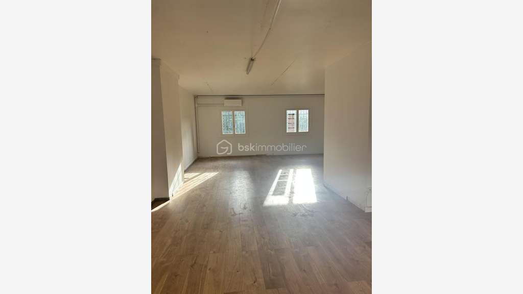 Droit au bail 70m² Mougins Tournamy fort potentiel