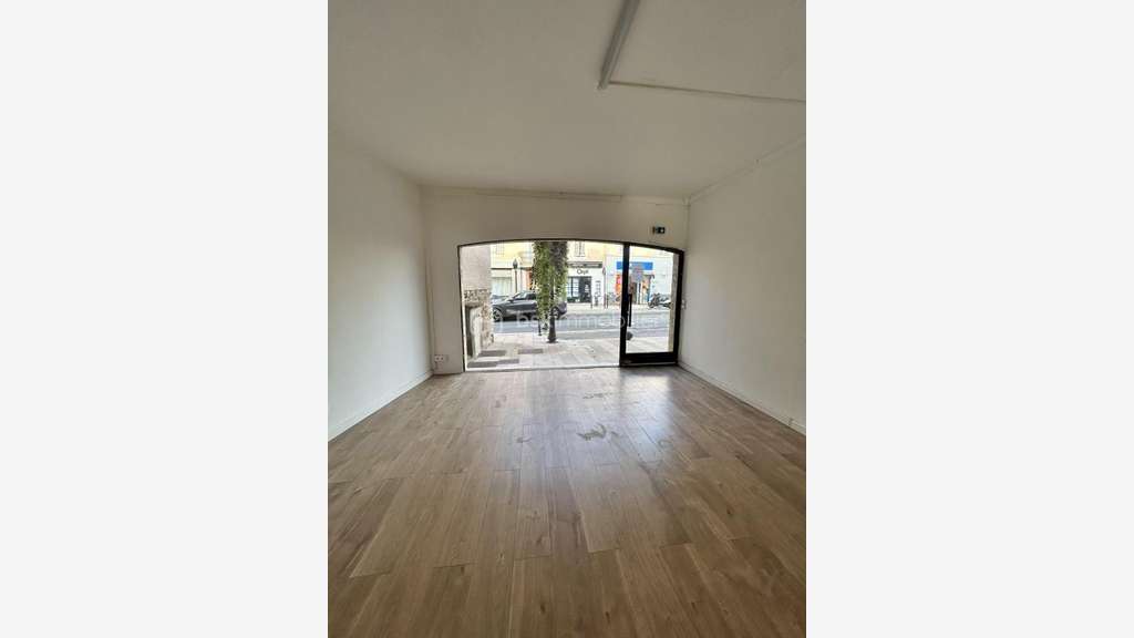 Droit au bail 70m² Mougins Tournamy fort potentiel