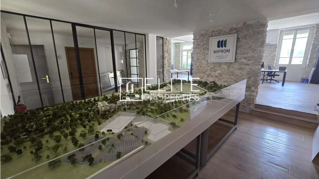 Vente local bureaux de 119m² à Mougins Tournamy