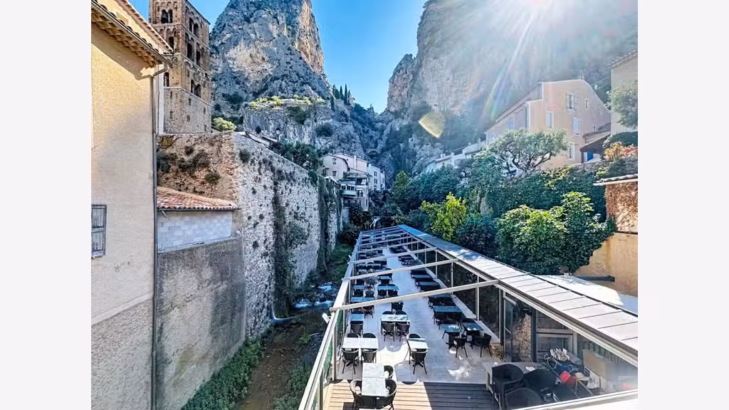 Vente local commercial à Moustiers Sainte Marie