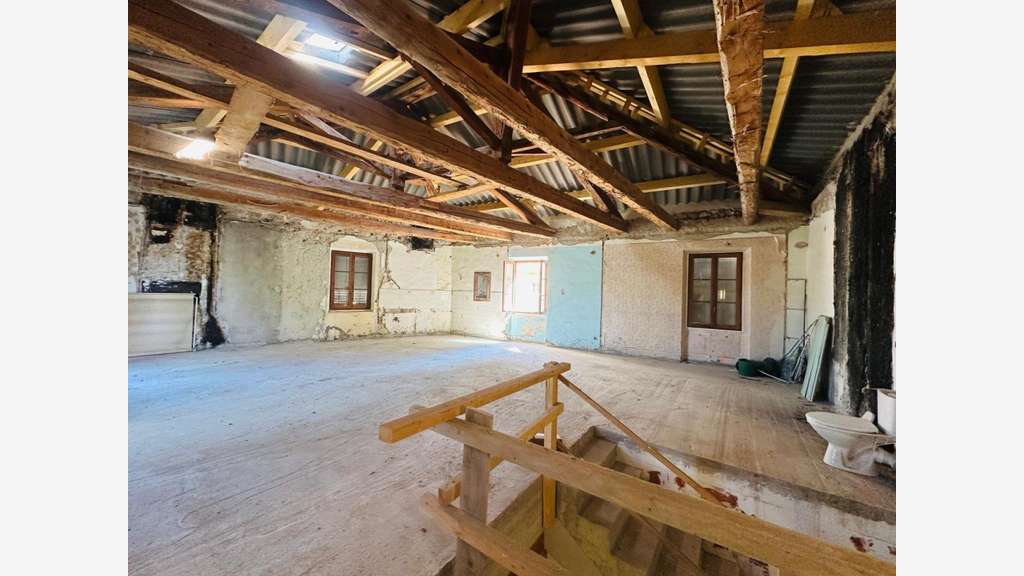 Vente local commercial à Moustiers Sainte Marie