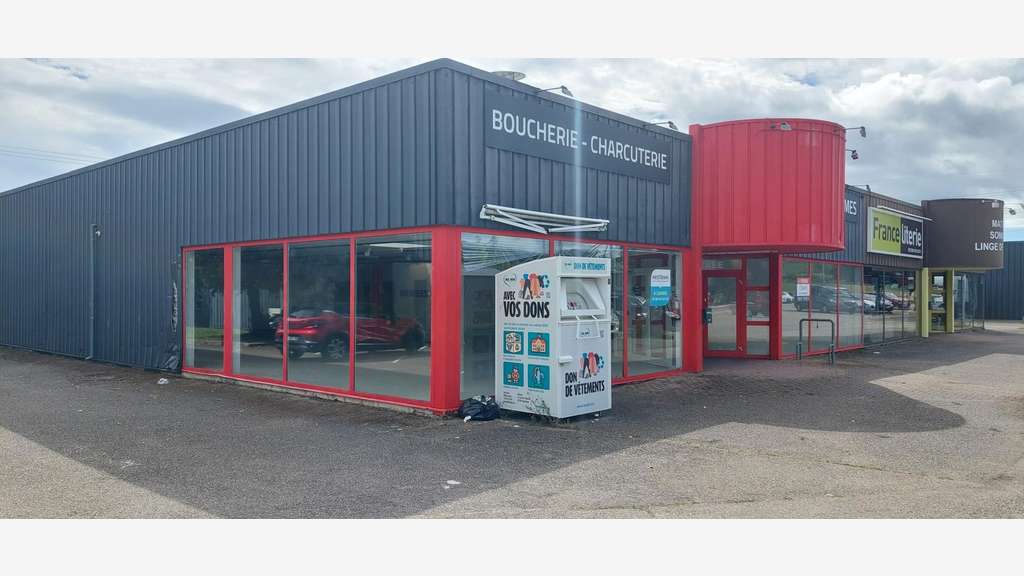 AV local commercial 440m² Mutzig zone Atrium