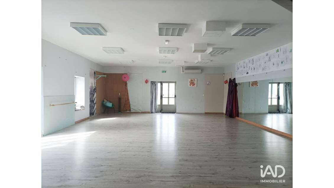 Vente murs commerciaux de 145m² à Nancras