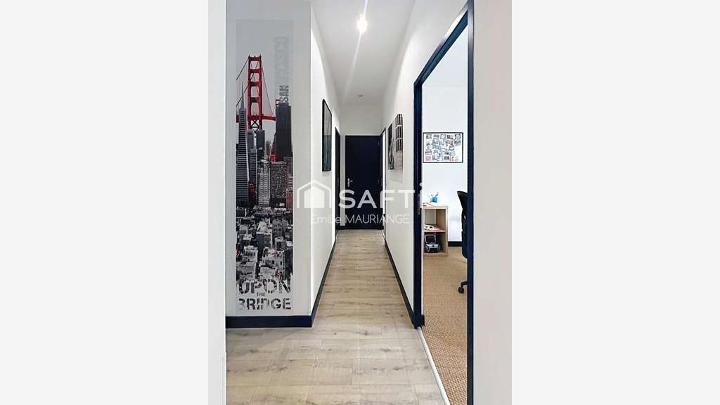 Local 88m² grande devanture au coeur de Nantes  