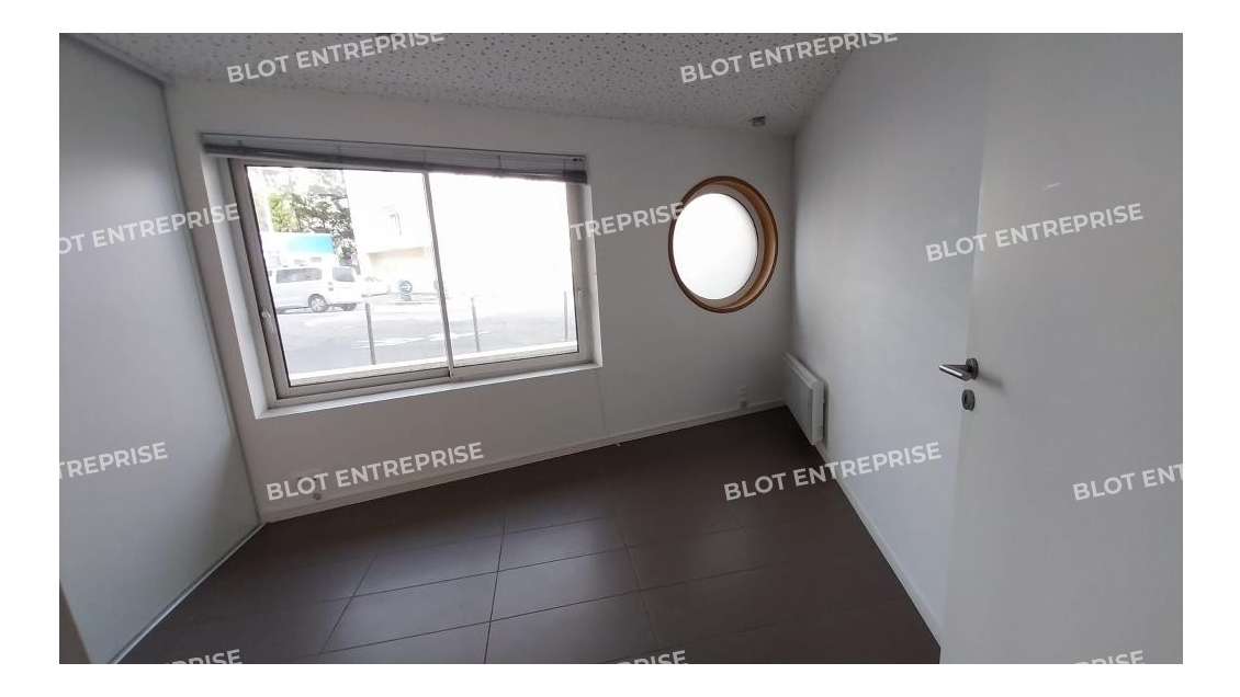 A vendre ou à louer local 68m² Nantes Saint Félix