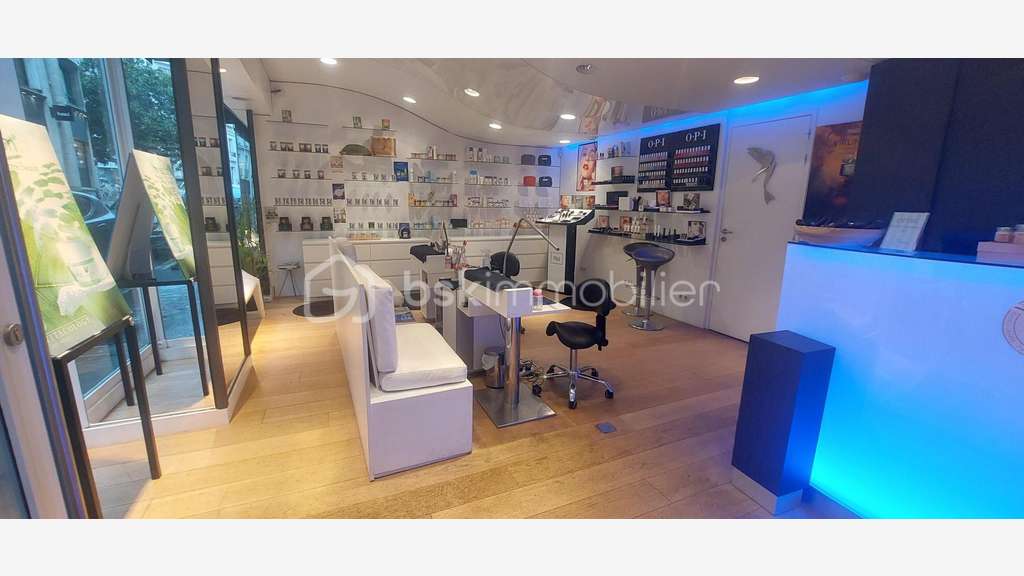 Vente droit au bail 60m² empl N°1 en centre Nantes