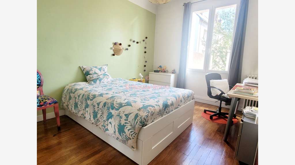 Vente murs commerciaux et appart 180m² à Nantes