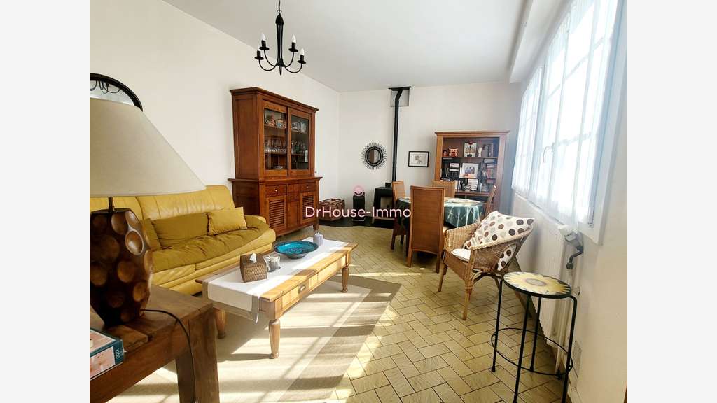 Vente murs commerciaux et appart 180m² à Nantes