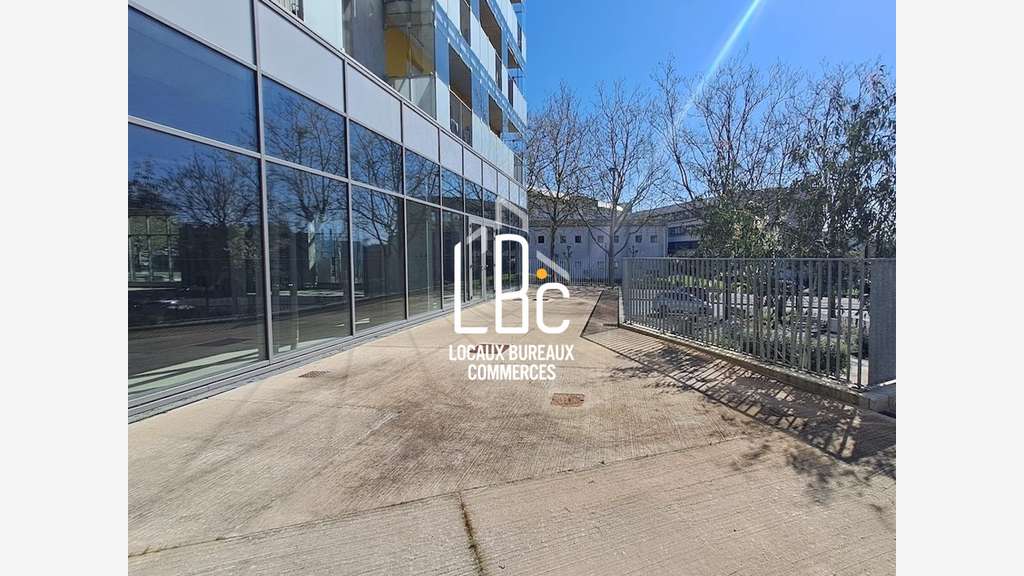 À vendre local commercial 576m² Nantes Université 