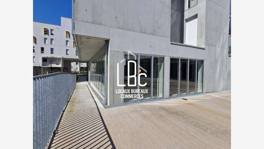 À vendre local commercial 214m² Nantes Université 