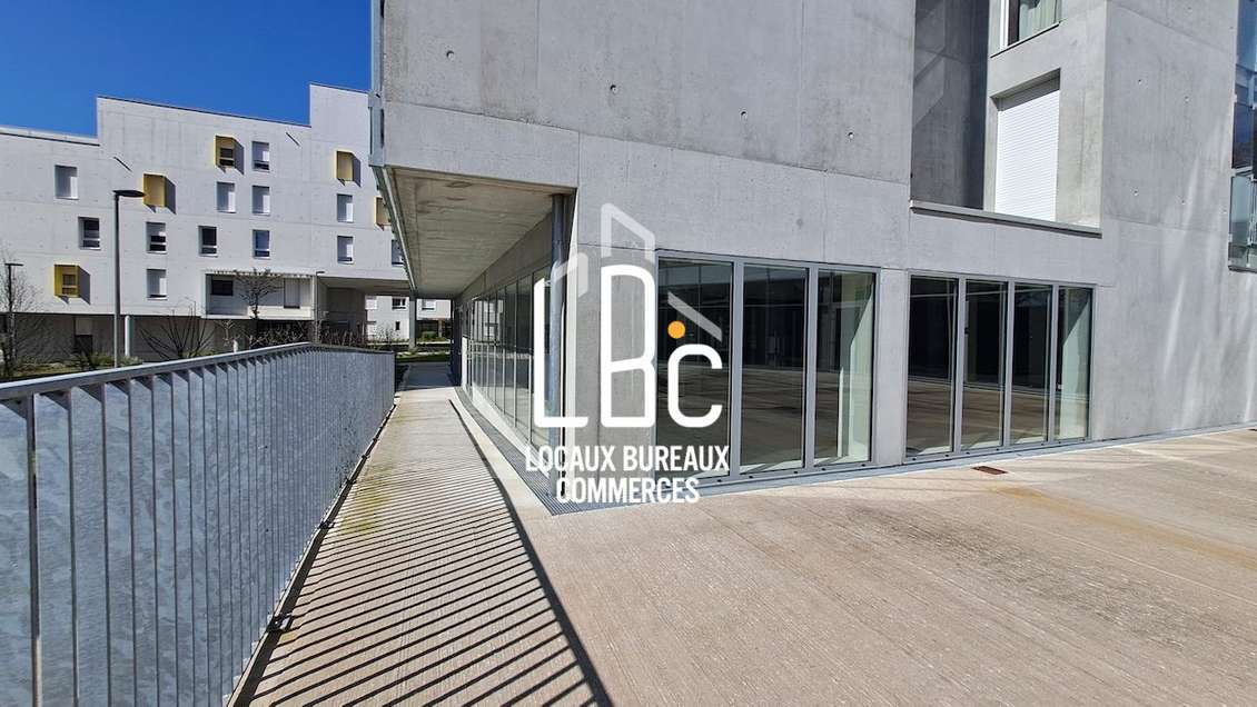 Nantes Université - À vendre local commercial 2