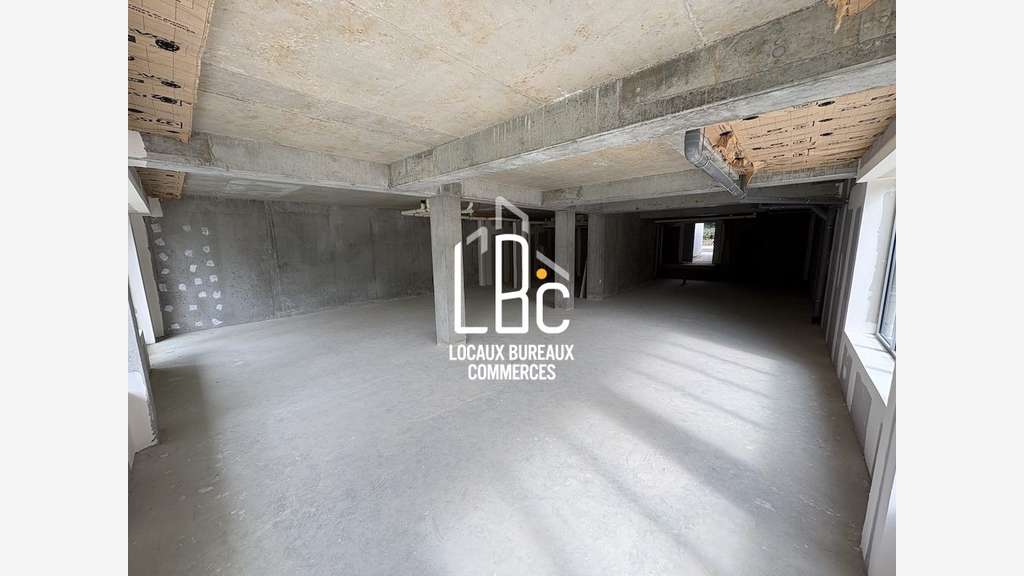 À vendre local commercial 214m² Nantes Université 