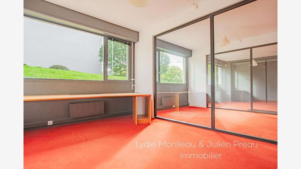 Vente locaux lumineux 180m² Ile de Nantes Mangin