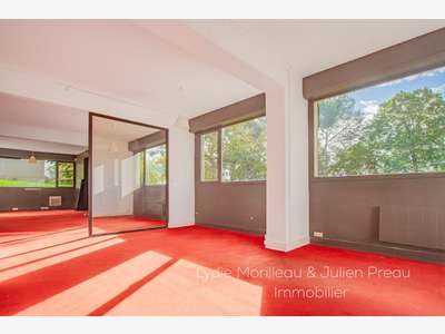Vente locaux lumineux 180m² Ile de Nantes Mangin