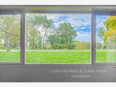Vente locaux lumineux 180m² Ile de Nantes Mangin