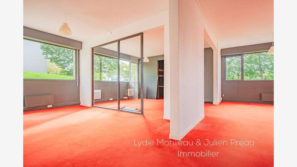 Vente locaux lumineux 180m² Ile de Nantes Mangin