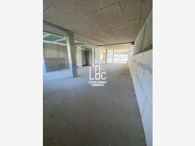 Nantes Ouest - À vendre local commercial 158 m²