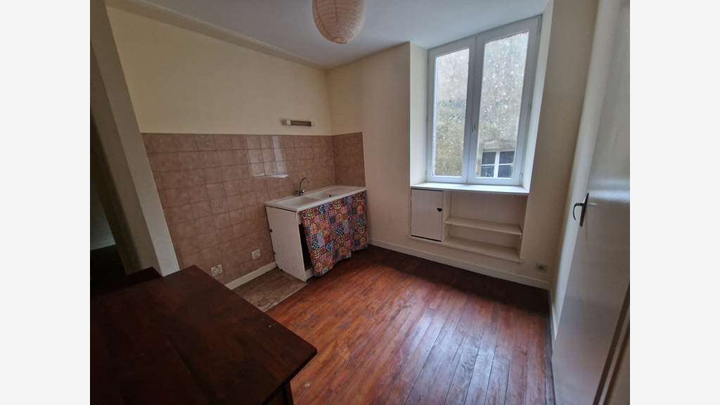 Vente immeuble à rénover 129m² Nantua centre