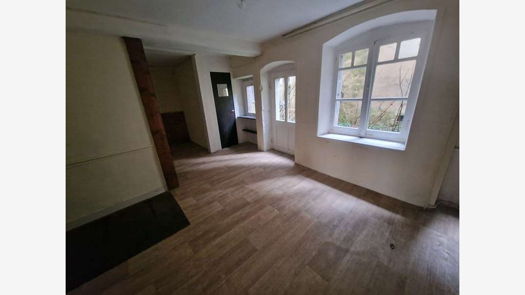 Vente immeuble à rénover 129m² Nantua centre