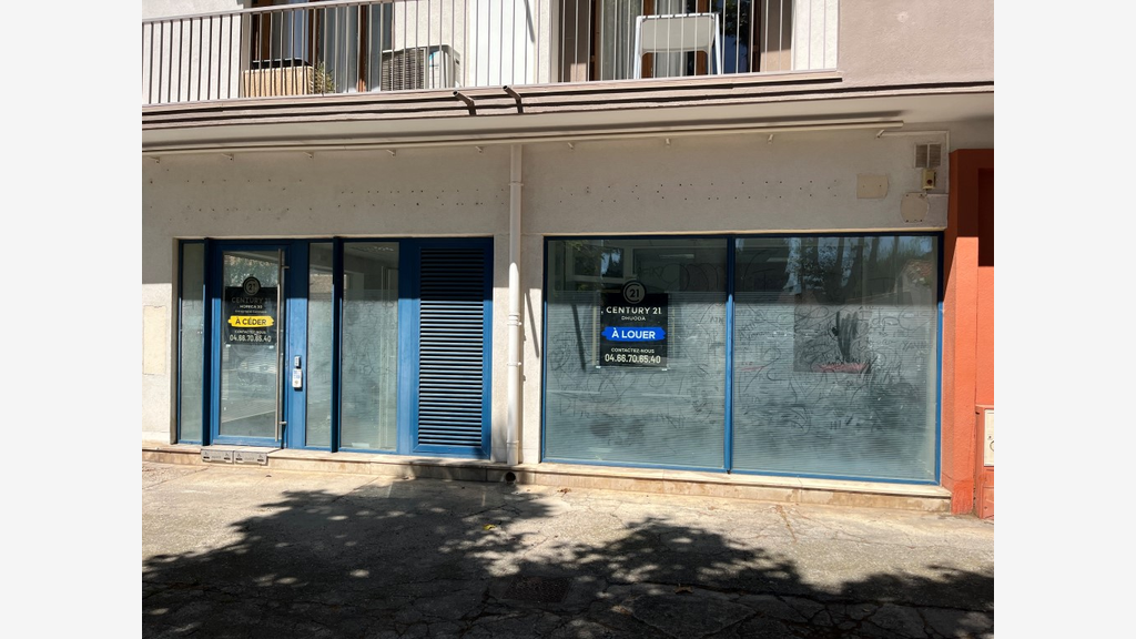 A vendre à louer local d’angle 65m² à Narbonne