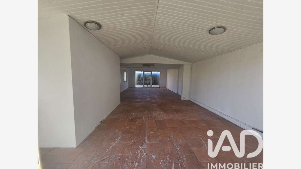 Vente local commercial 57m² à Narrosse