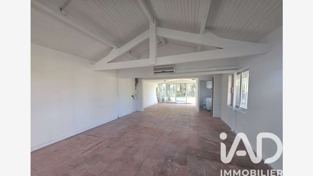 Vente local commercial 57m² à Narrosse