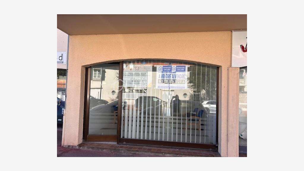 AV local commercial 47m² rue principale Neufchâtel