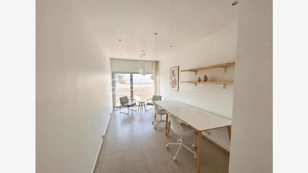 AV local commercial 47m² rue principale Neufchâtel