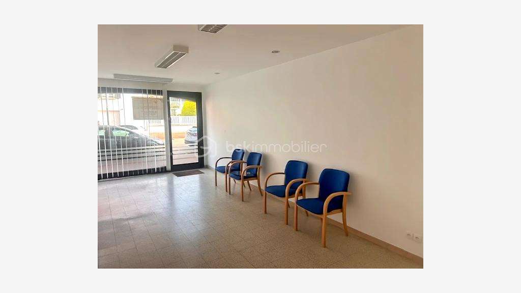 AV local commercial 47m² rue principale Neufchâtel